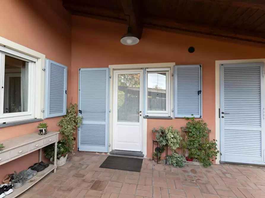 Immagine 21 di Villa in vendita  a Viareggio