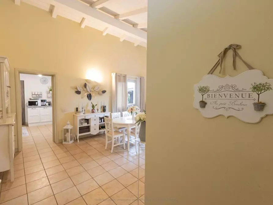 Immagine 25 di Villa in vendita  a Viareggio