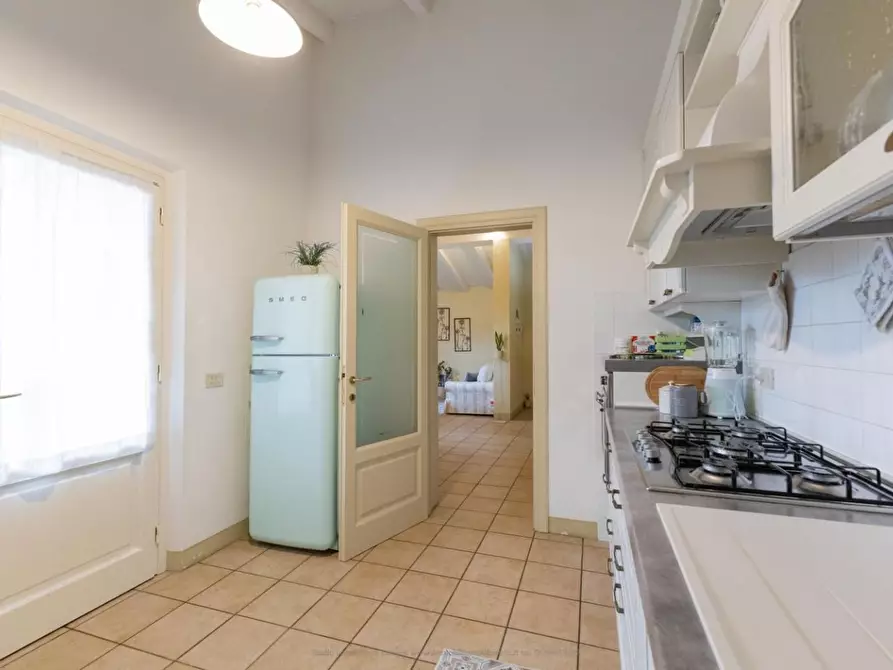 Immagine 45 di Villa in vendita  a Viareggio