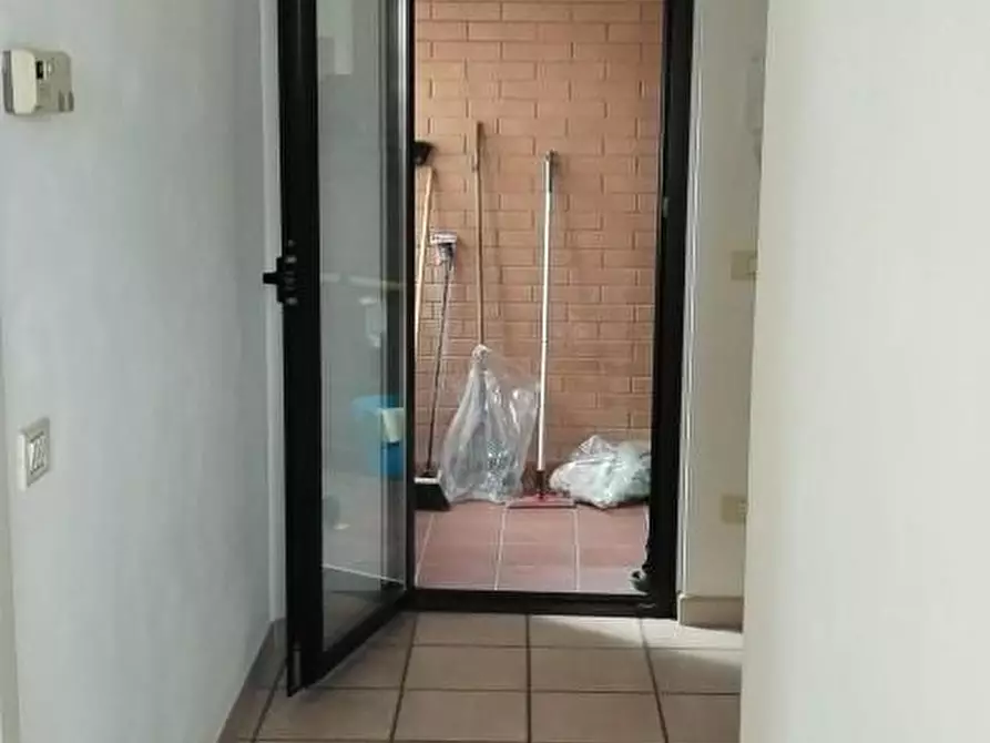 Immagine 9 di Appartamento in vendita  a Massa