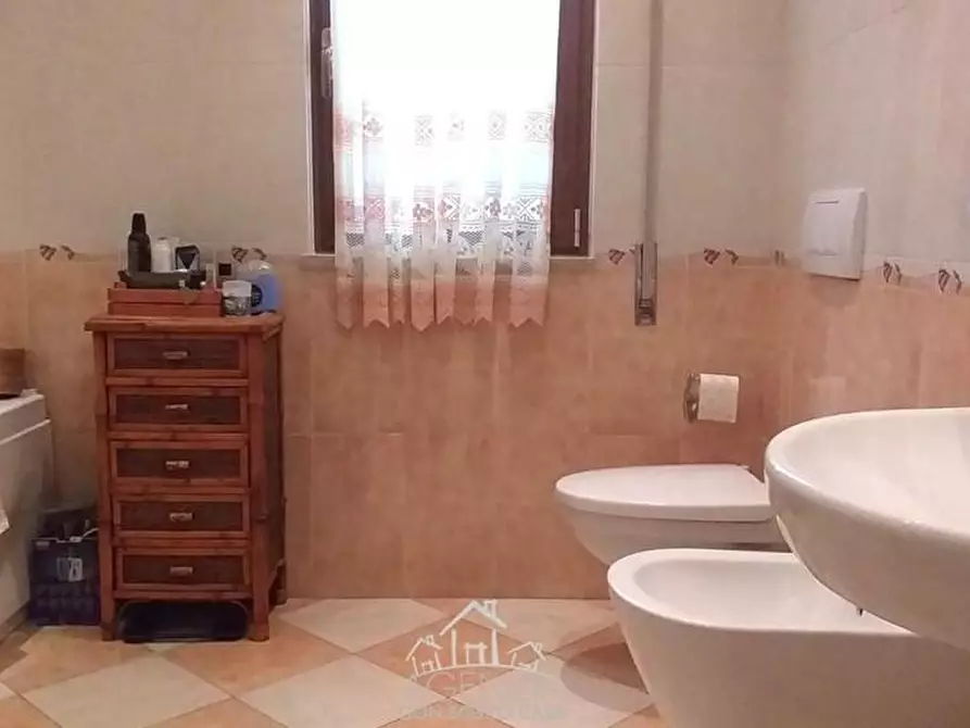 Immagine 12 di Villetta a schiera in vendita  a Viareggio