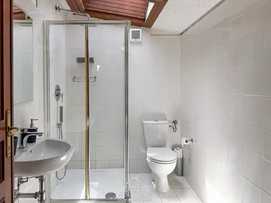 Immagine 19 di Villetta a schiera in vendita  a Viareggio