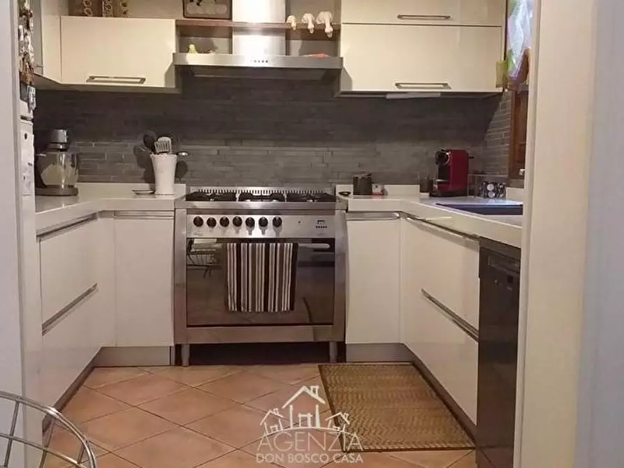 Immagine 9 di Villetta a schiera in vendita  a Viareggio