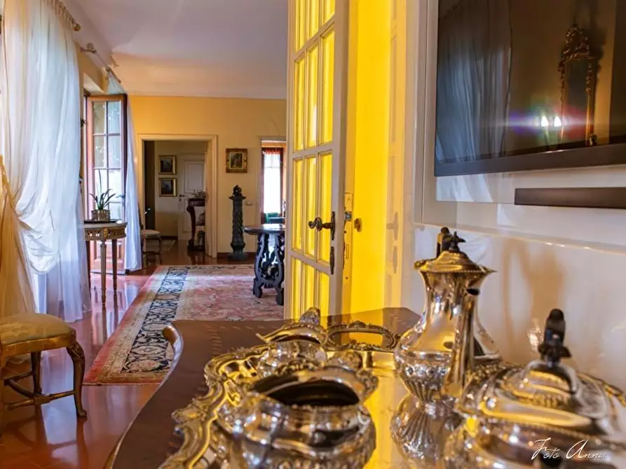 Immagine 29 di Villa in vendita  a Lucca