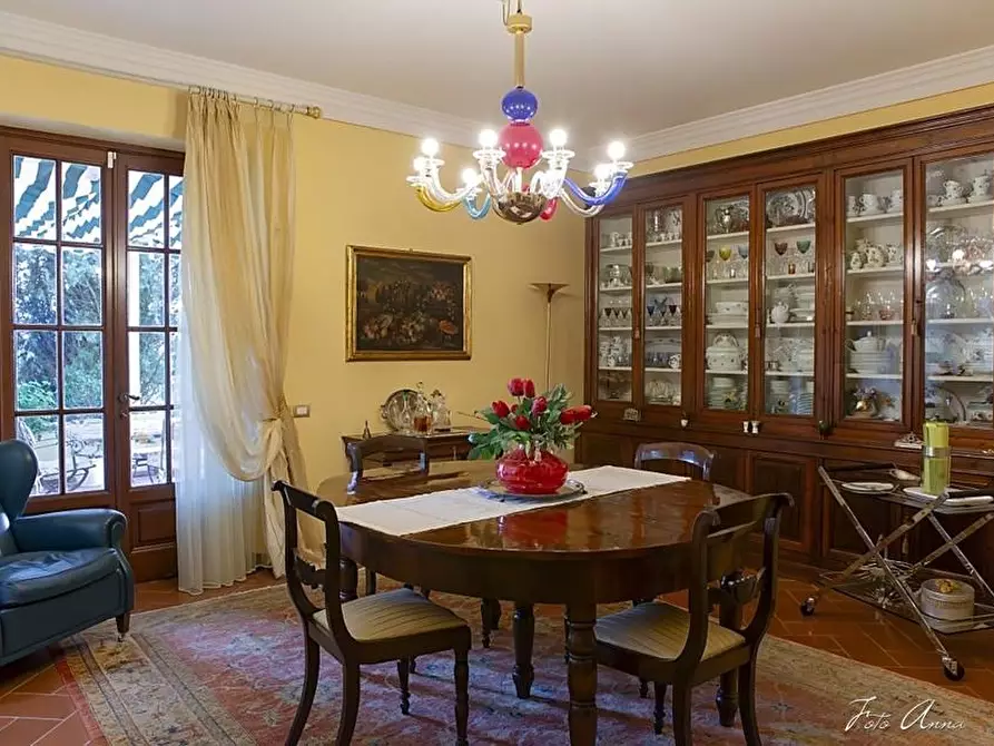 Immagine 30 di Villa in vendita  a Lucca