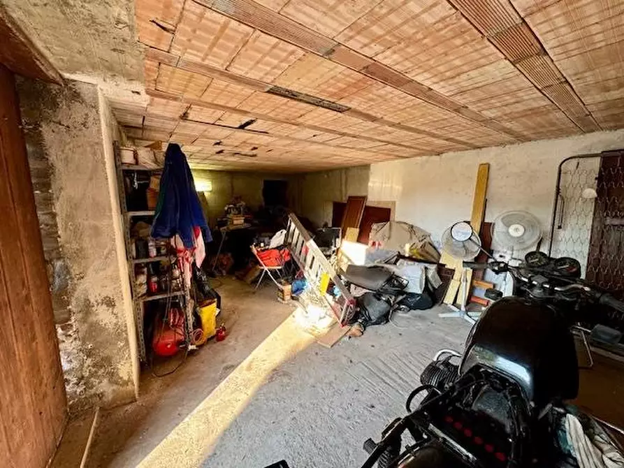 Immagine 24 di Appartamento in vendita  a Siena