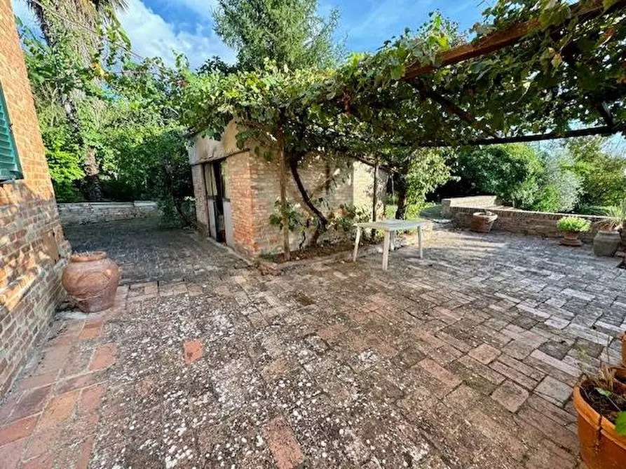 Immagine 20 di Appartamento in vendita  a Siena