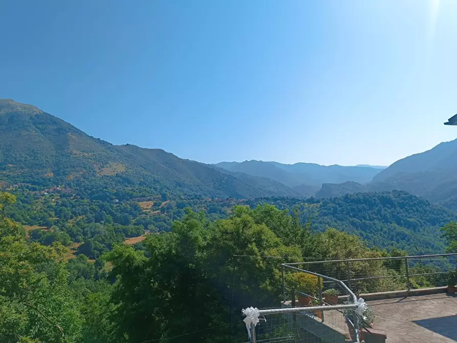 Immagine 10 di Terratetto in vendita  a Bagni Di Lucca