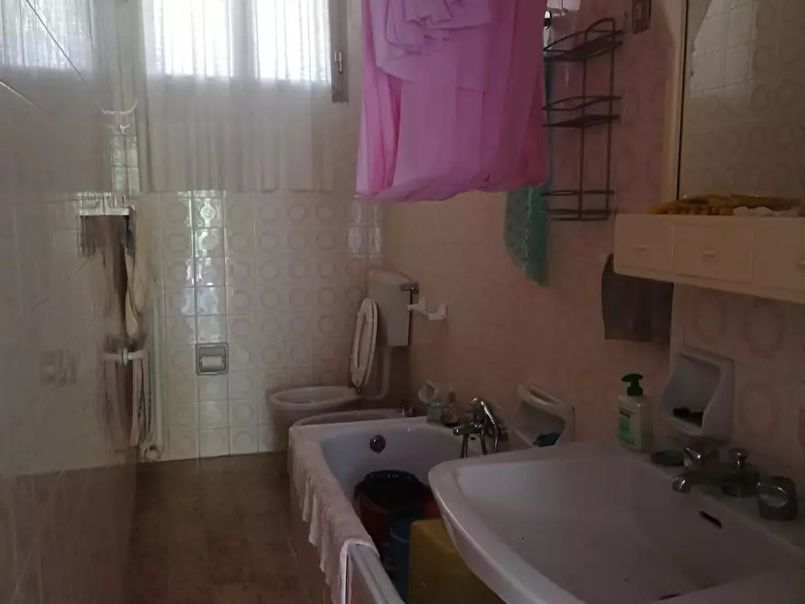 Immagine 16 di Appartamento in vendita  a Castelnuovo Magra