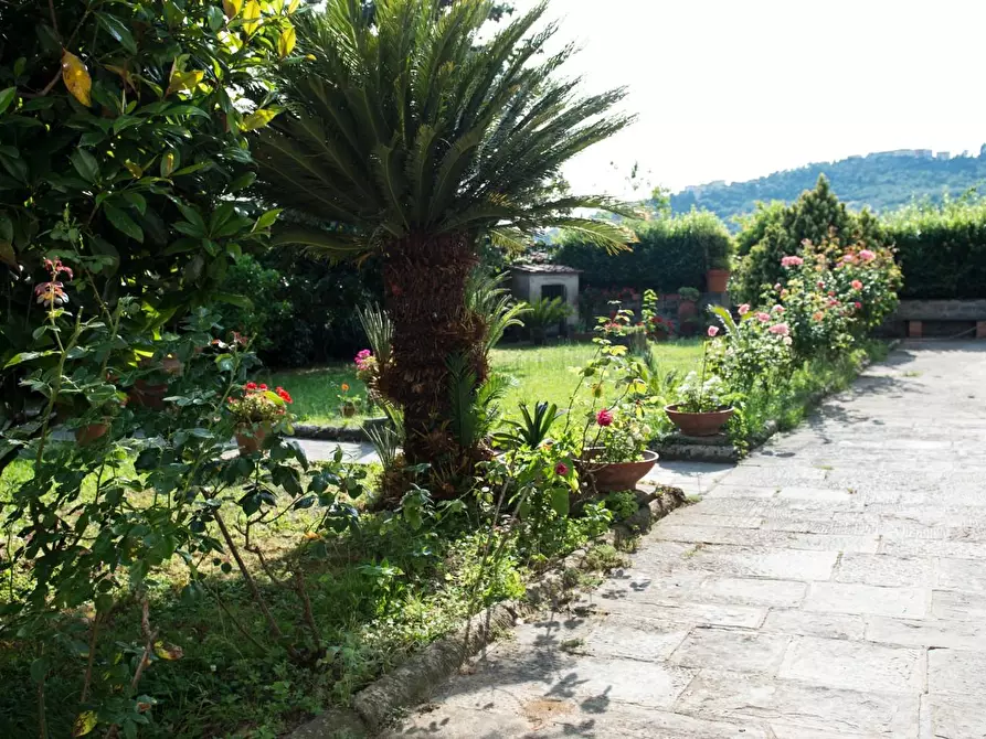 Immagine 31 di Villa in vendita  a Milano