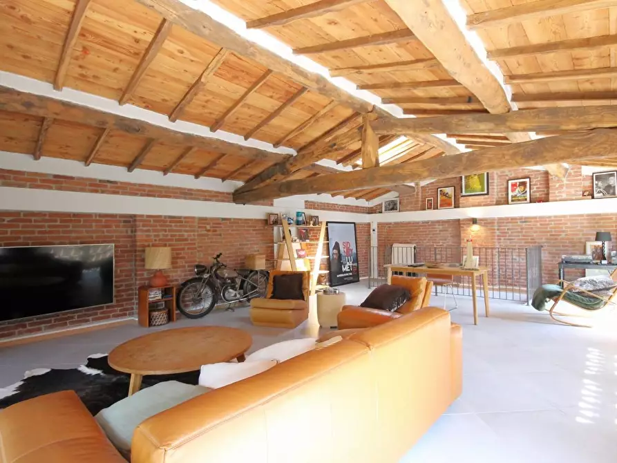 Immagine 34 di Rustico / casale in vendita  a Capannori