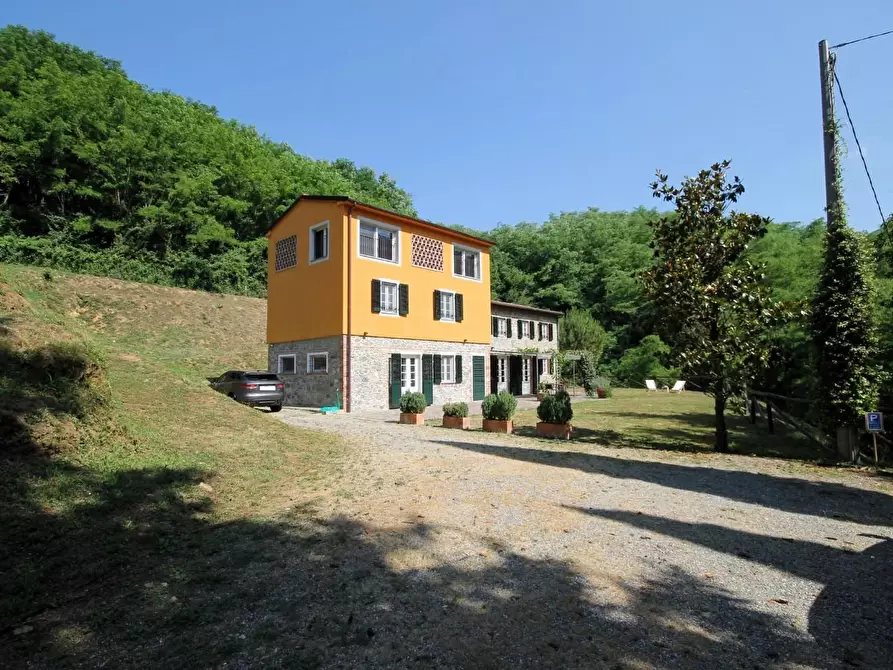 Immagine 4 di Rustico / casale in vendita  a Capannori