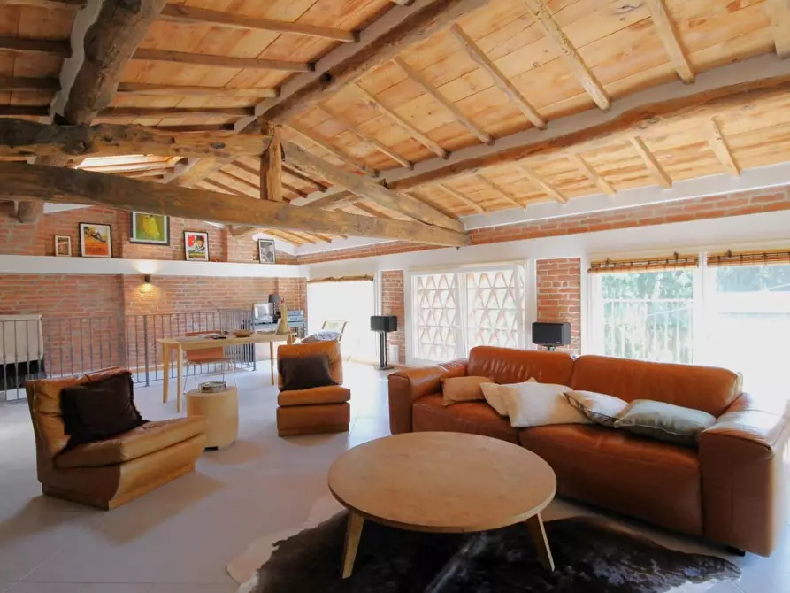 Immagine 35 di Rustico / casale in vendita  a Capannori