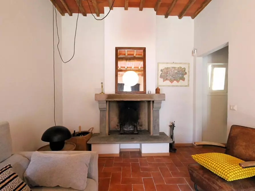 Immagine 16 di Rustico / casale in vendita  a Capannori