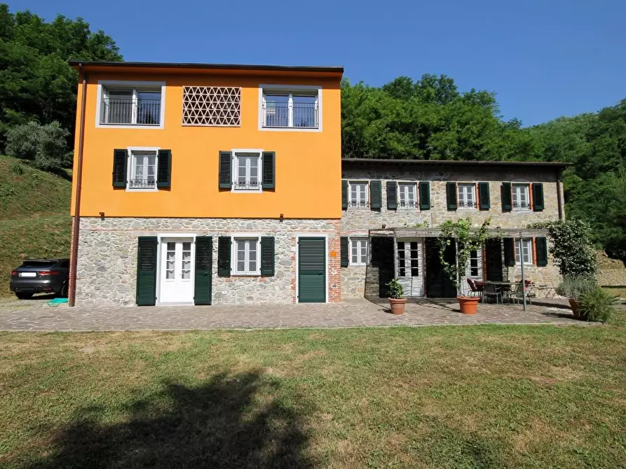 Immagine 6 di Rustico / casale in vendita  a Capannori