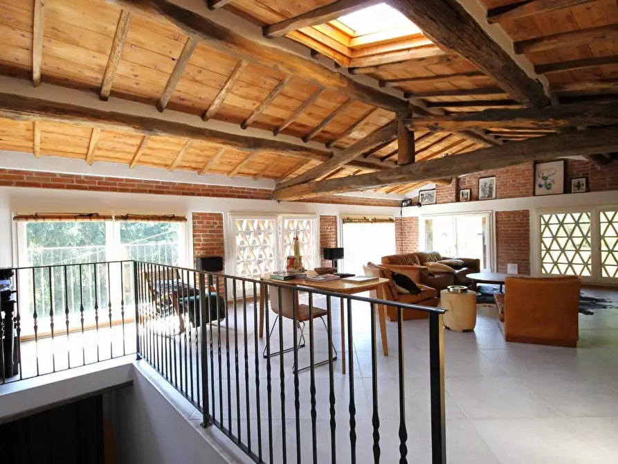 Immagine 31 di Rustico / casale in vendita  a Capannori