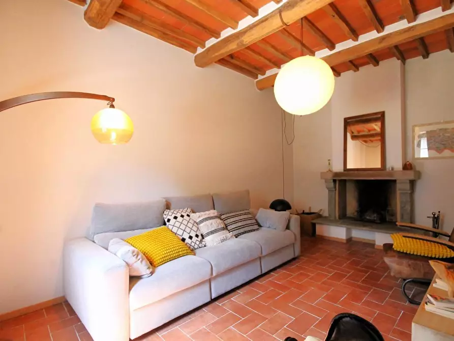 Immagine 17 di Rustico / casale in vendita  a Capannori