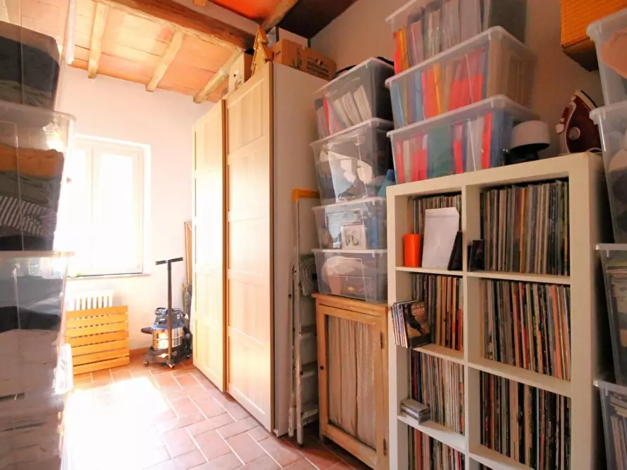 Immagine 30 di Rustico / casale in vendita  a Capannori