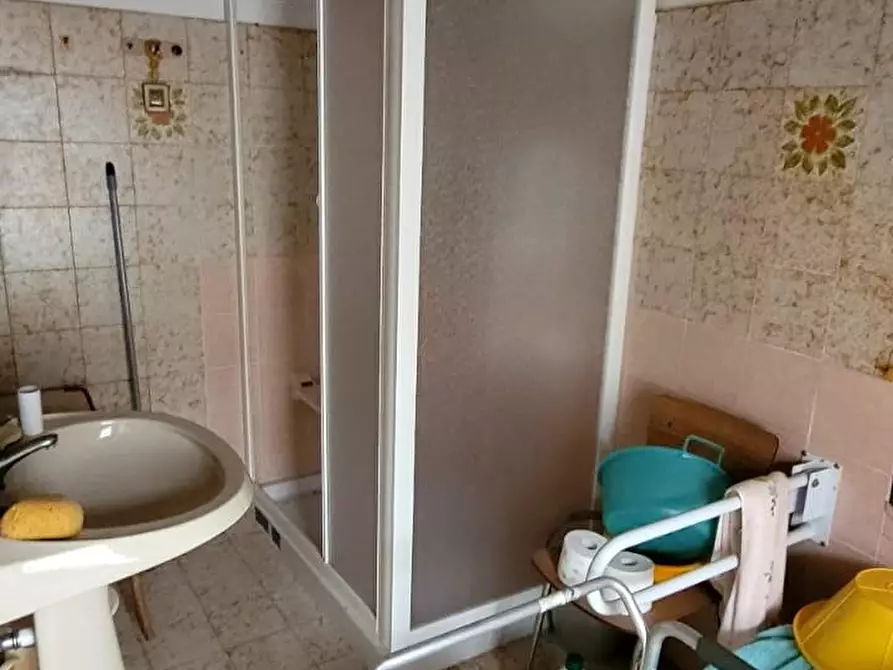 Immagine 11 di Villa in vendita  a Vecchiano