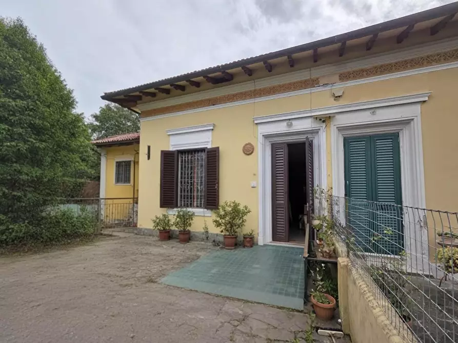 Immagine 13 di Villa in vendita  a Pisa