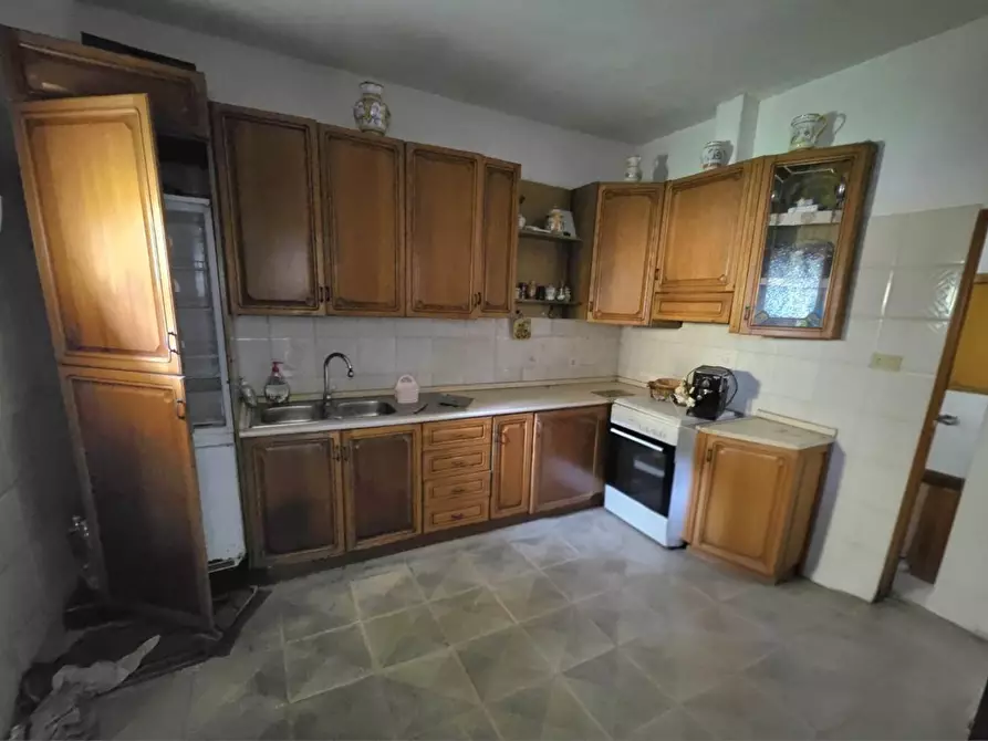 Immagine 11 di Villa in vendita  a Pisa