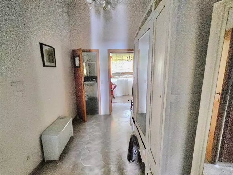 Immagine 8 di Villa in vendita  a Pisa