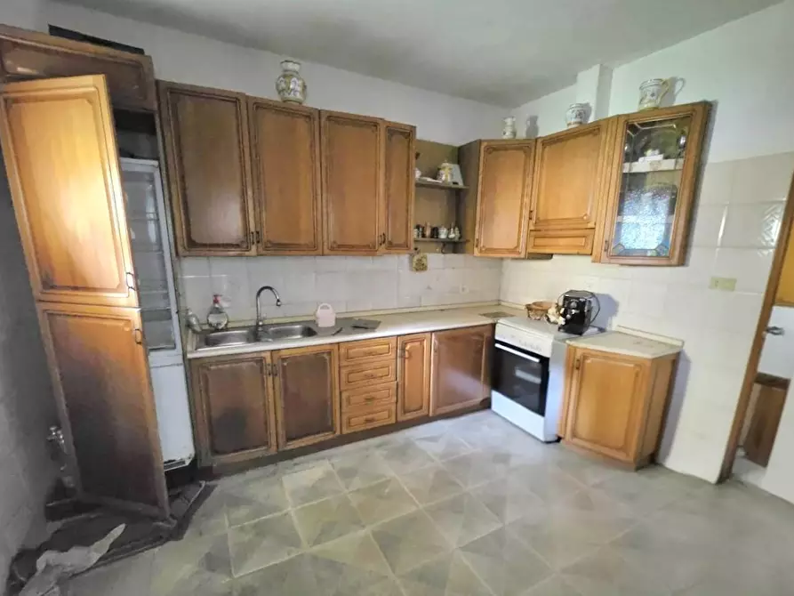 Immagine 6 di Villa in vendita  a Pisa