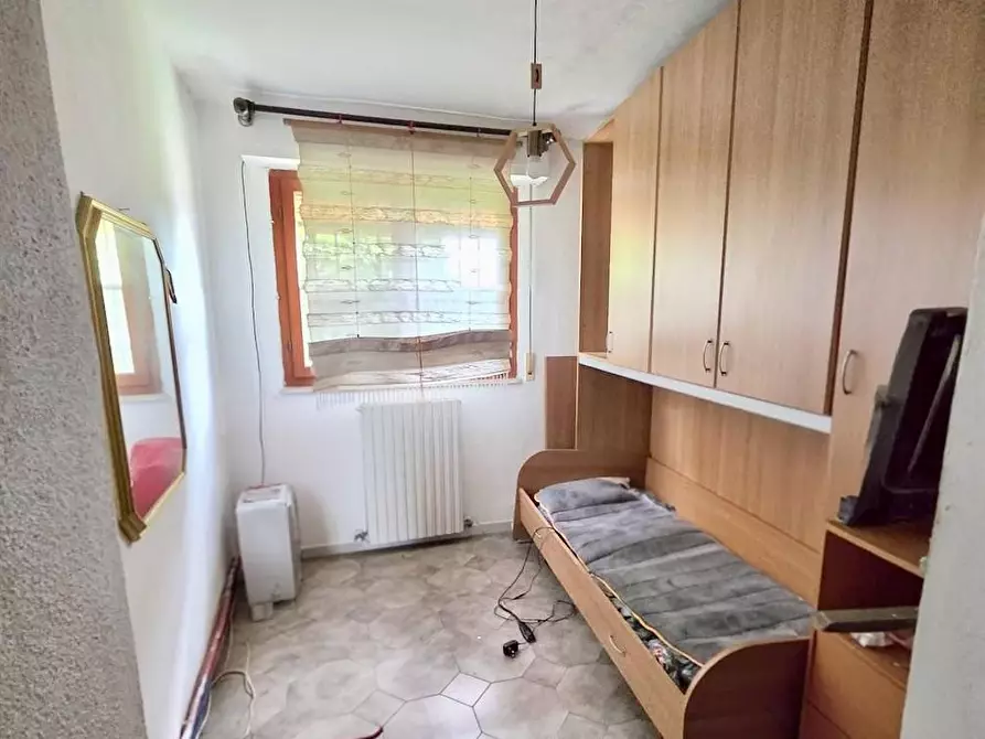 Immagine 10 di Villa in vendita  a Pisa