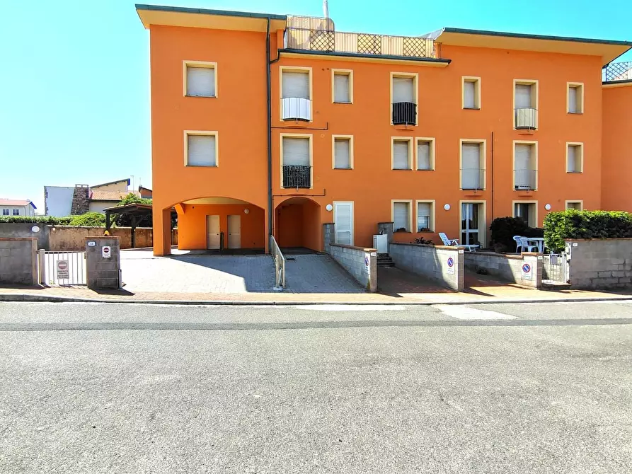 Immagine 17 di Appartamento in vendita  a Rosignano Marittimo