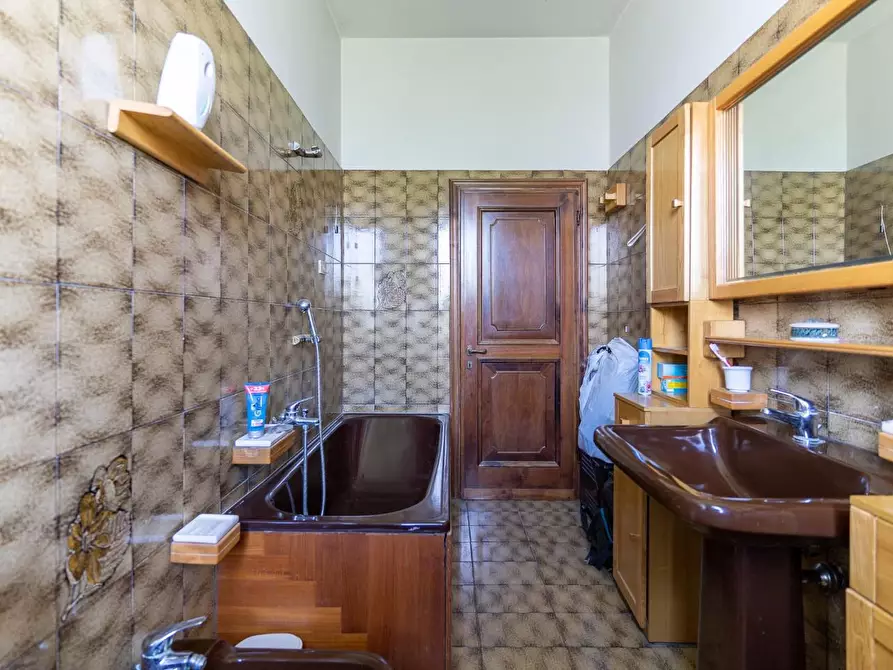 Immagine 35 di Villetta a schiera in vendita  a Lastra A Signa