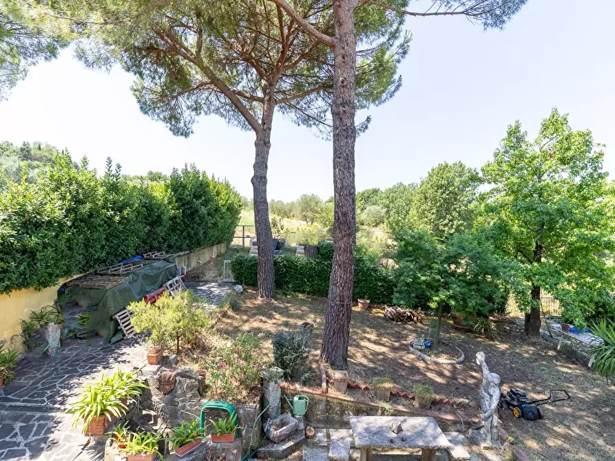 Immagine 13 di Villetta a schiera in vendita  a Lastra A Signa