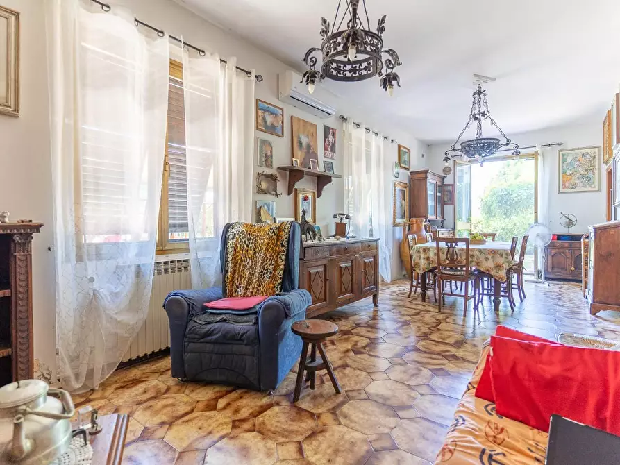 Immagine 15 di Villetta a schiera in vendita  a Lastra A Signa