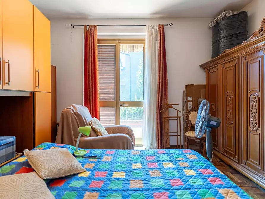 Immagine 27 di Villetta a schiera in vendita  a Lastra A Signa