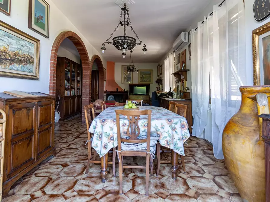 Immagine 20 di Villetta a schiera in vendita  a Lastra A Signa