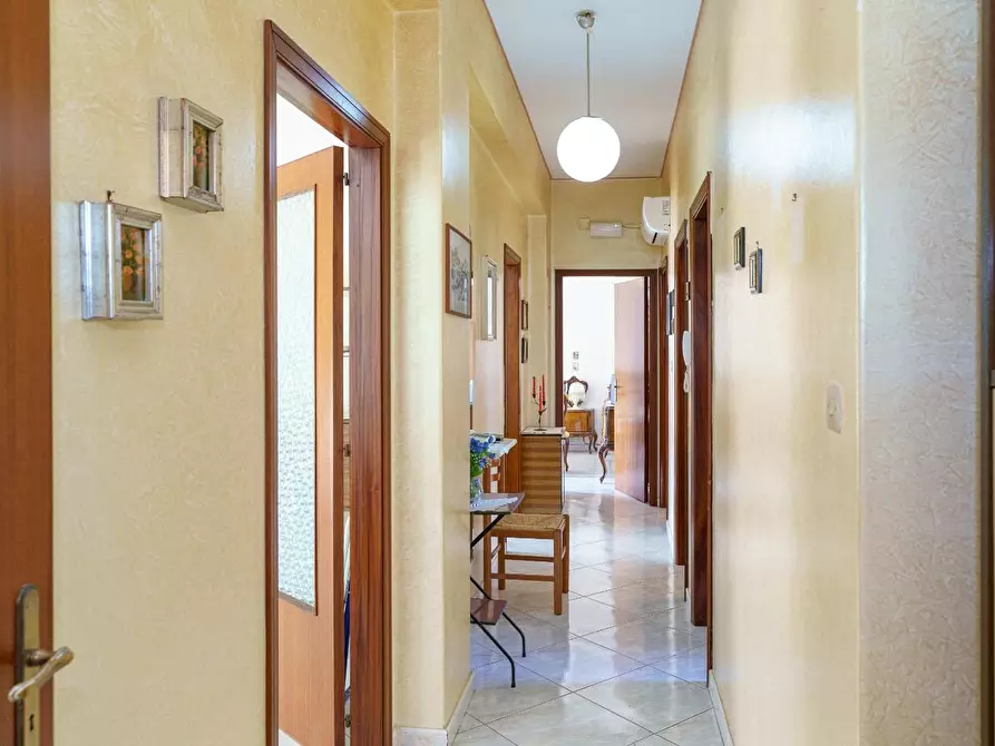 Immagine 30 di Appartamento in vendita  a Lentini