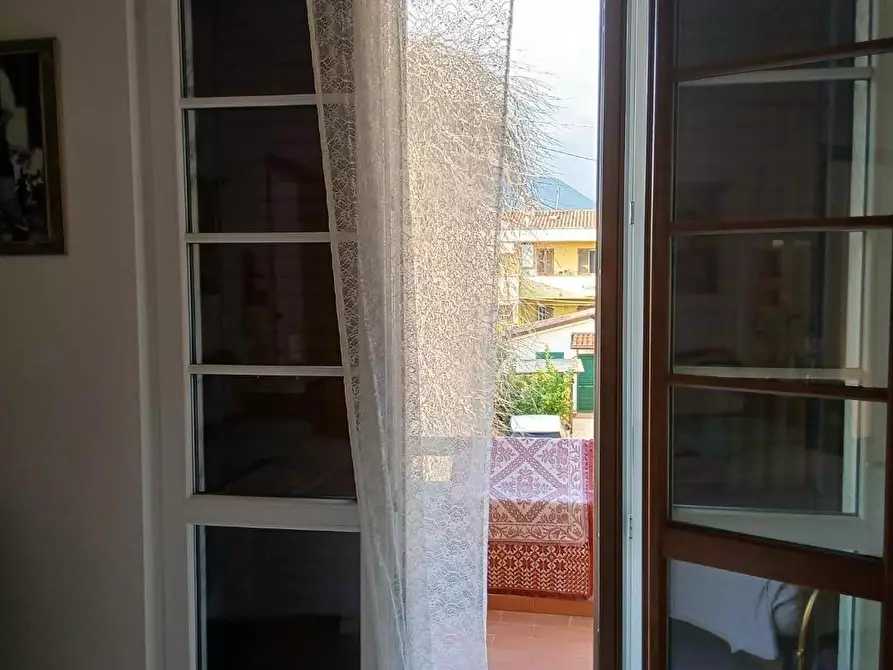 Immagine 14 di Casa trifamiliare in vendita  a Massa