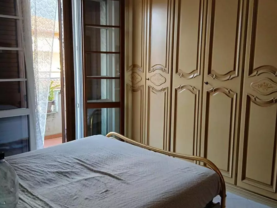 Immagine 12 di Casa trifamiliare in vendita  a Massa