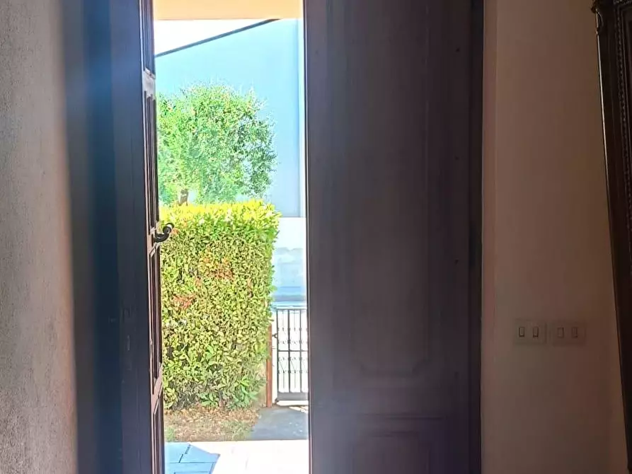 Immagine 28 di Casa indipendente in vendita  a Cascina