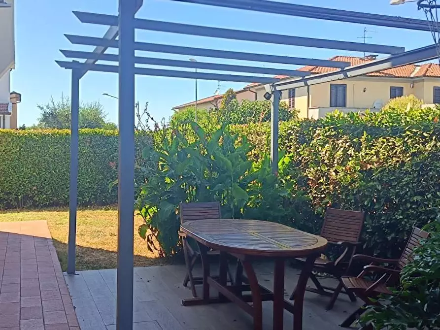 Immagine 7 di Casa indipendente in vendita  a Cascina