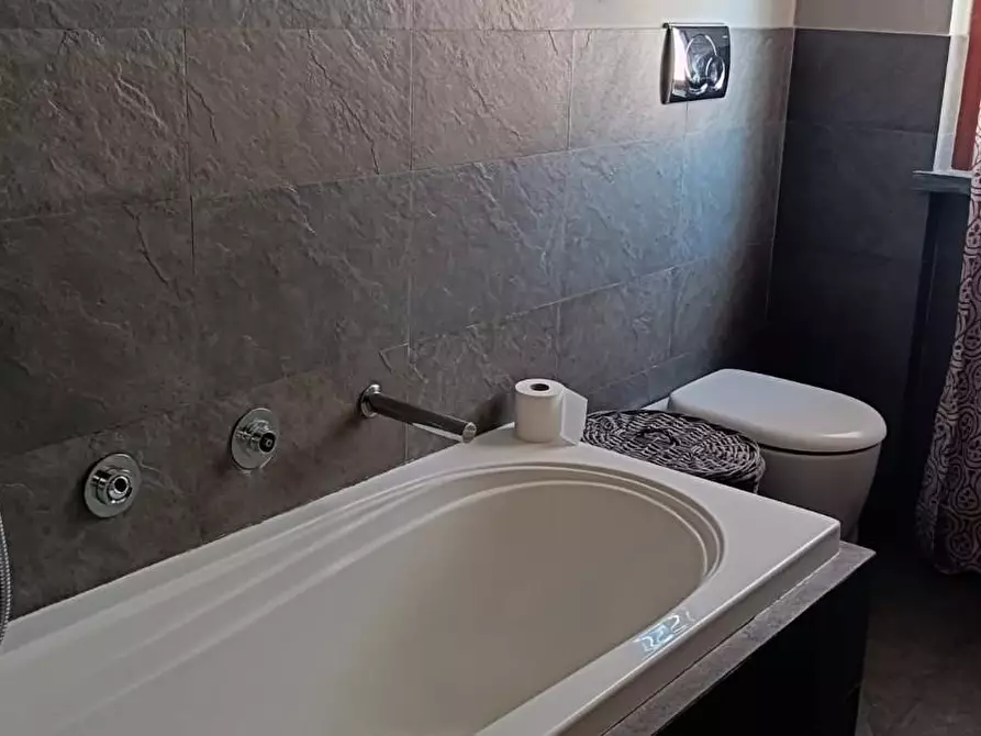 Immagine 50 di Casa indipendente in vendita  a Cascina