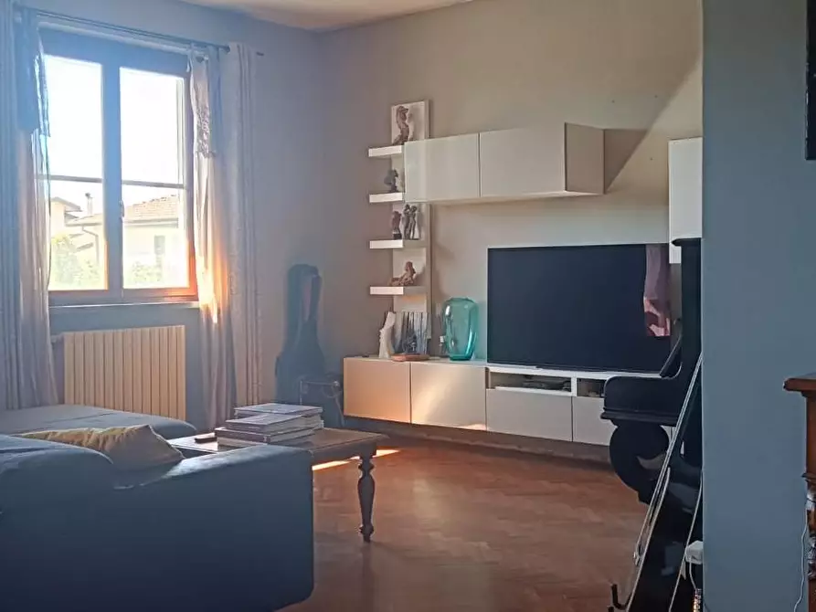 Immagine 30 di Casa indipendente in vendita  a Cascina