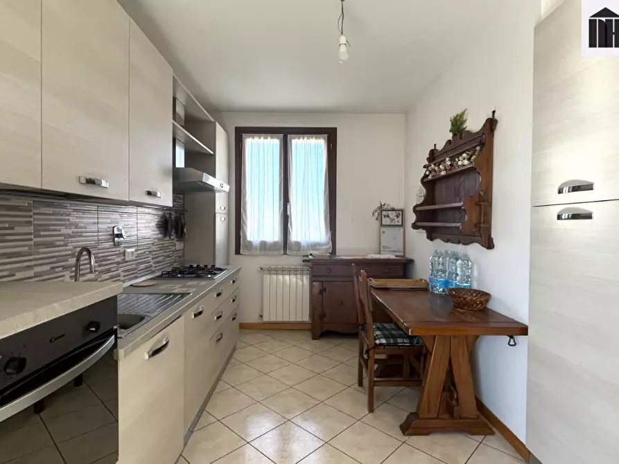 Immagine 5 di Appartamento in vendita  a Santa Croce Sull'arno