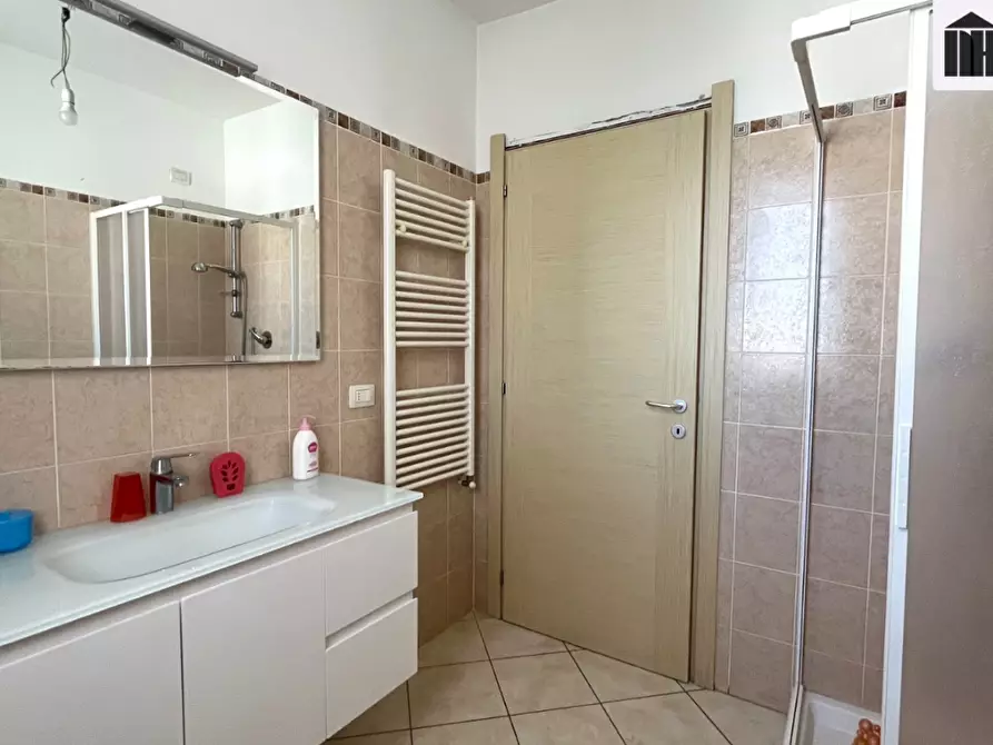 Immagine 10 di Appartamento in vendita  a Santa Croce Sull'arno