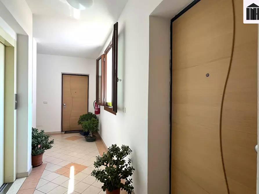 Immagine 21 di Appartamento in vendita  a Santa Croce Sull'arno