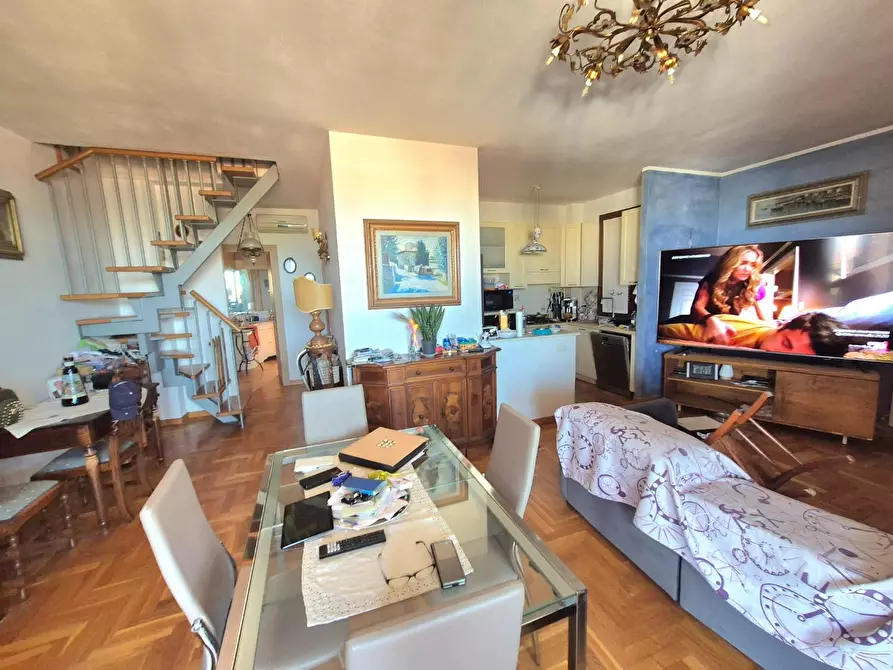 Immagine 2 di Appartamento in vendita  a Piombino