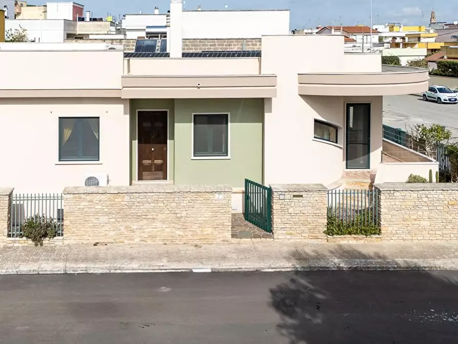 Immagine 9 di Casa indipendente in vendita  a Trepuzzi