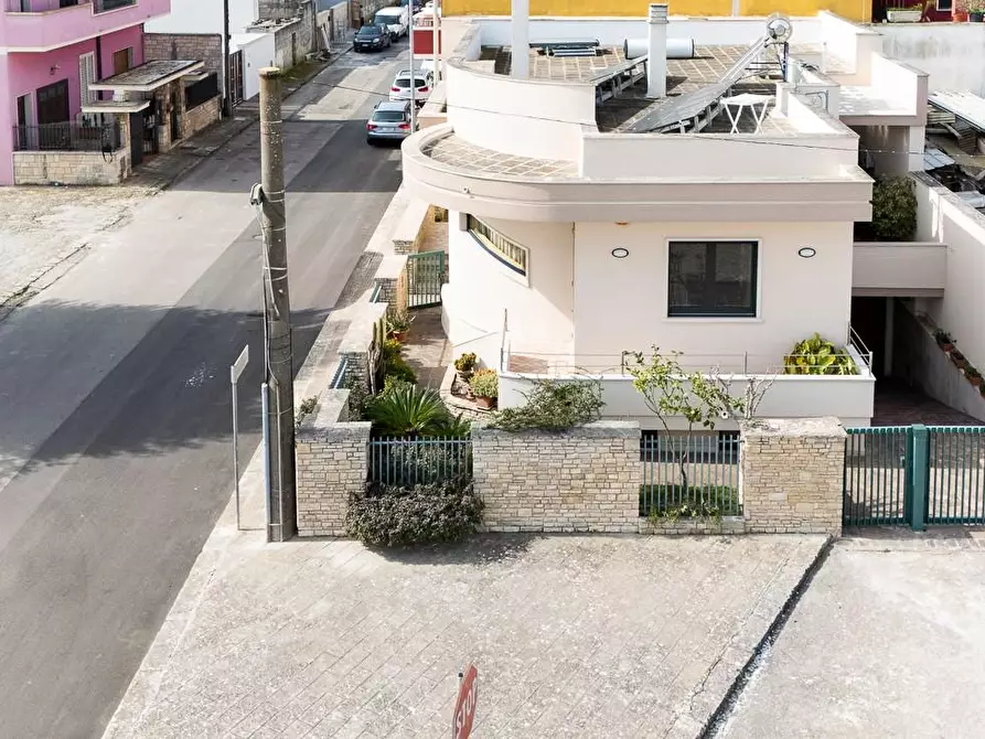 Immagine 2 di Casa indipendente in vendita  a Trepuzzi