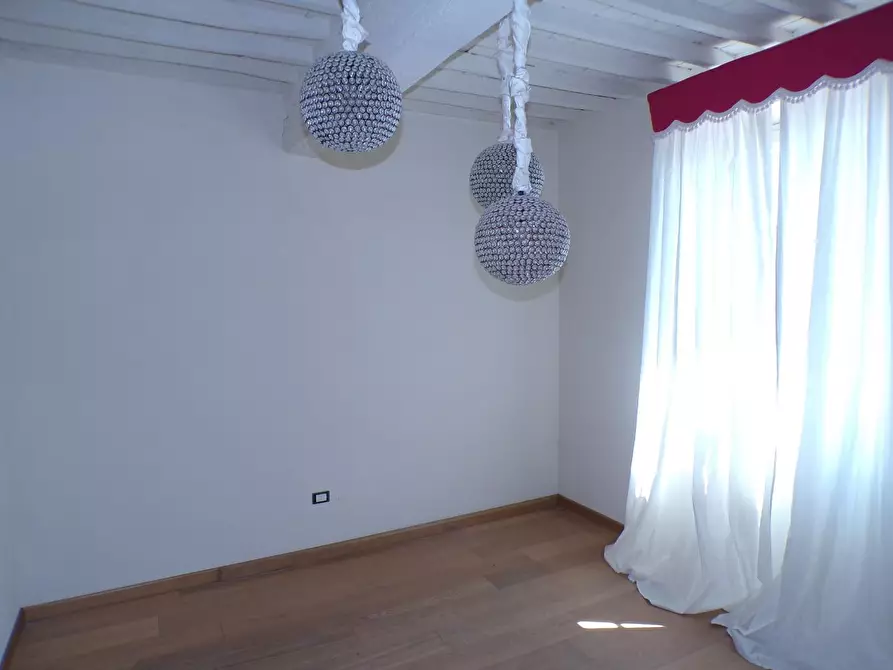 Immagine 19 di Appartamento in vendita  a Cascina