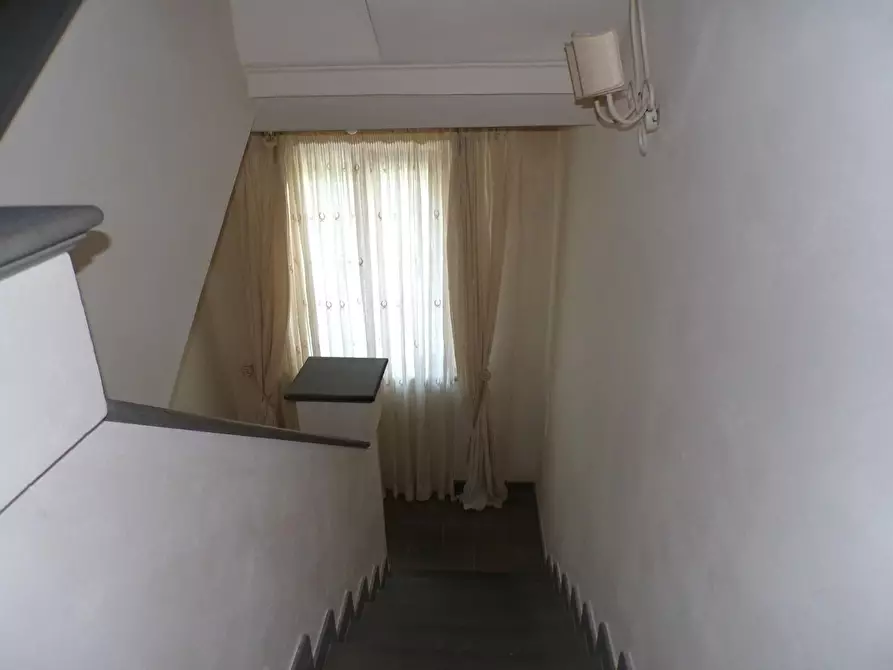 appartamento in vendita a Cascina in zona San Lorenzo a Pagnatico