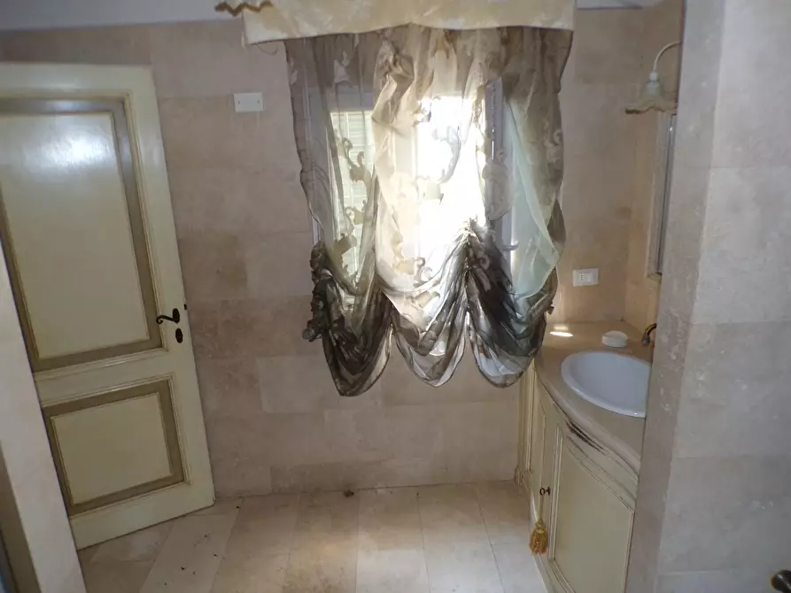 Immagine 11 di Appartamento in vendita  a Cascina